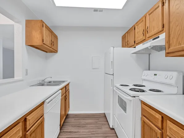 Park's Edge Apartments, 181 Whitewood Rd #151-6, Charlottesville, VA 22901