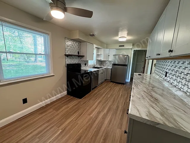 2316 Lima Ln — Photo 6