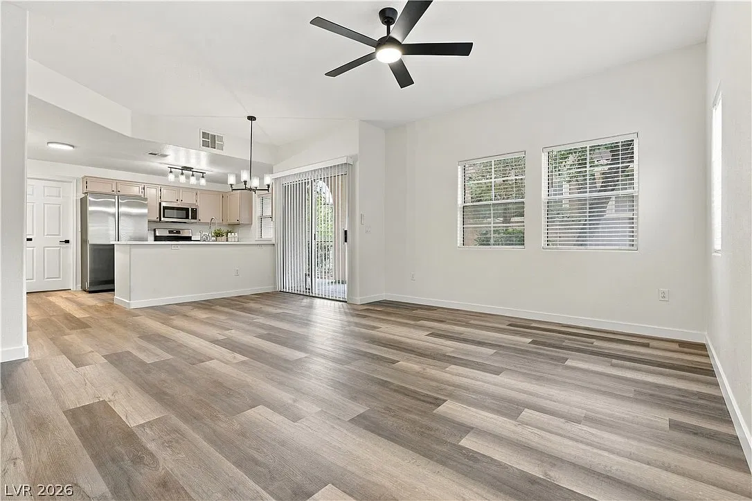 2 bed, 2.0 bath, 1024 sqft, $1,650 — Photo 3