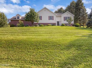 2255 Green Ridge Rd, Mifflinburg, PA 17844