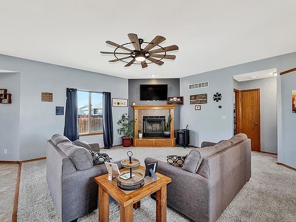 5th image of 2308 Bristol Ln