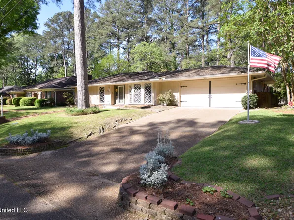 5365 Farnsworth Dr, Jackson, MS 39211