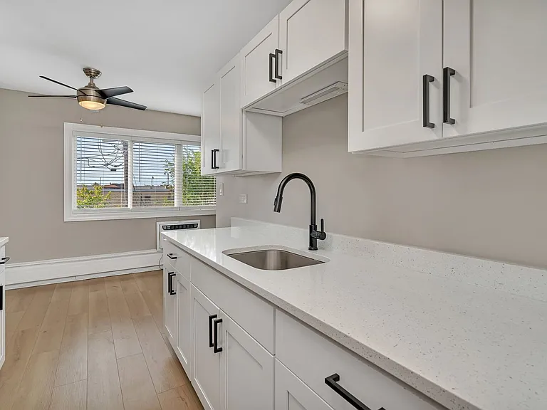 Parkside Apartments — Photo 28