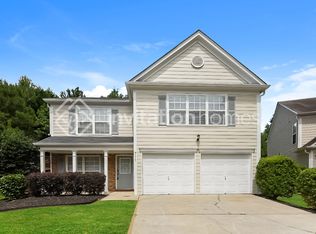 711 Castleton Ln, Woodstock, GA 30189
