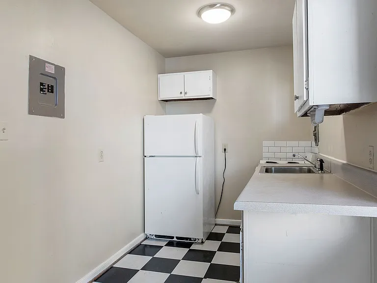 2602 Grove Ave #3 — Photo 4