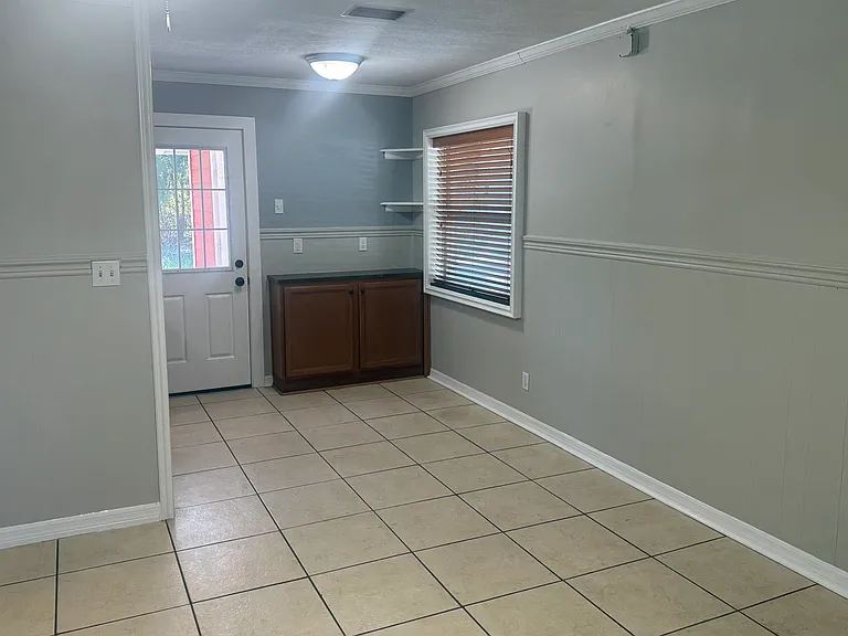 3359 E Aldridge Rd — Photo 7