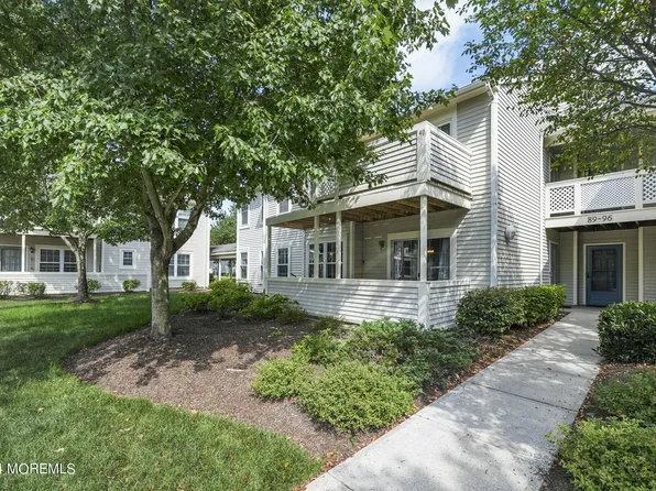 89 Briarwood Court, Howell, NJ 07731