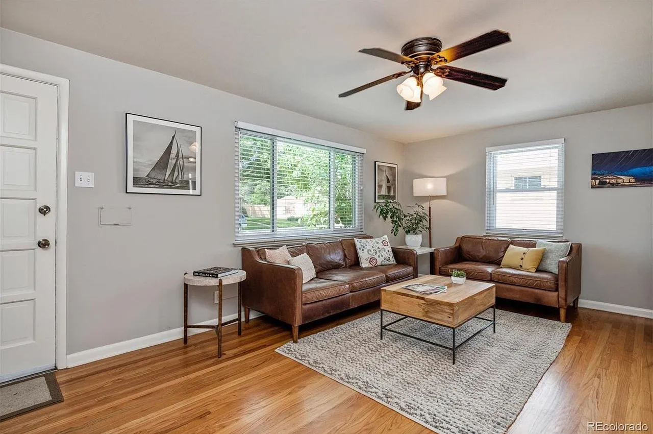 4 bed, 2362 sqft, $3,750 — Photo 2