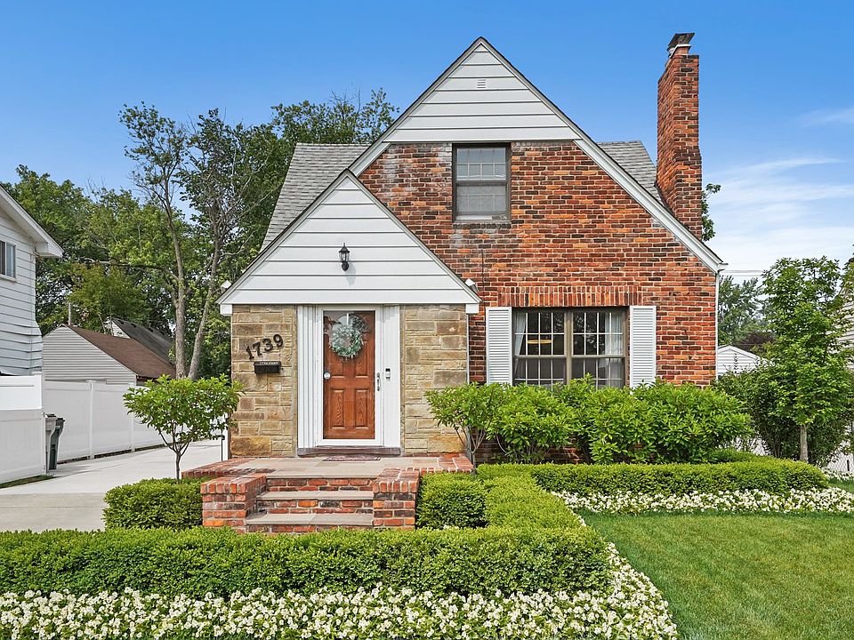 1st image of 1739 Cass Blvd