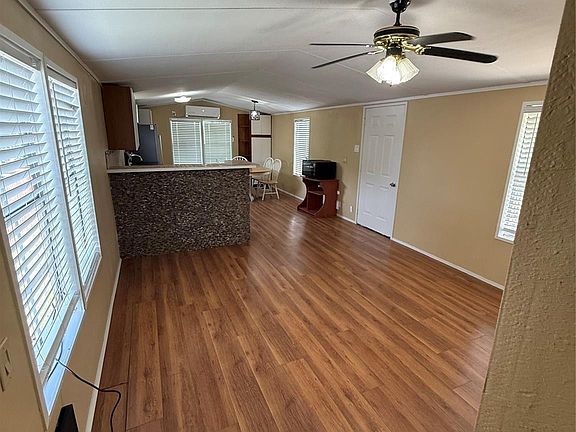 5th image of 811 6th St