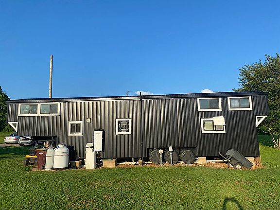 2nd image of 21575 Thomas Rd