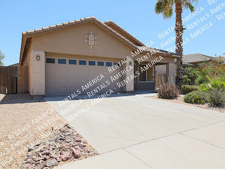 11925 W Jefferson St — Photo 2