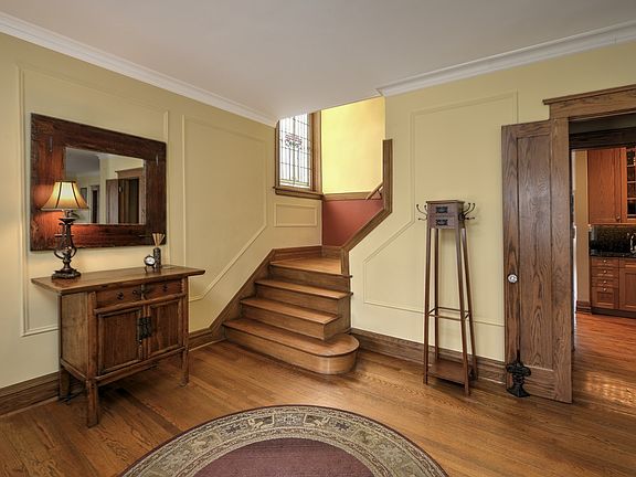 5th image of 1212 Ashland Ave