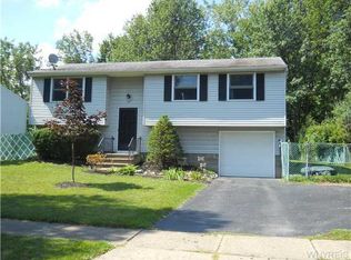 117 Forestal Dr, Hamburg, NY 14075