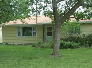 3328 Panther Ln, Cedar Falls, IA 50613