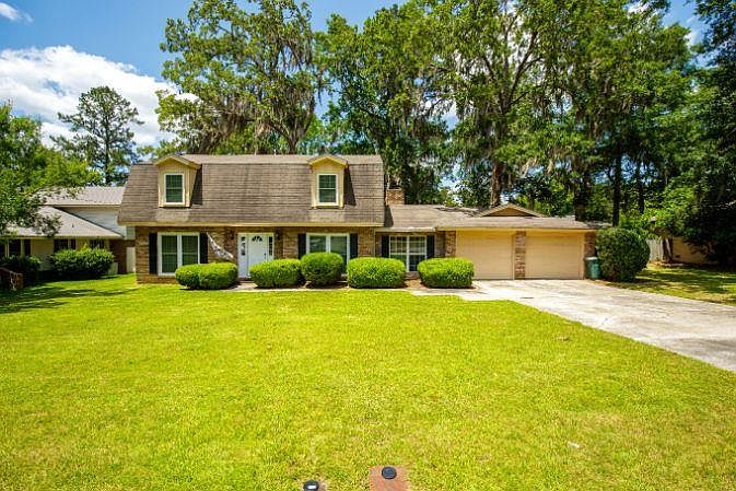 1st image of 202 Starmount Dr
