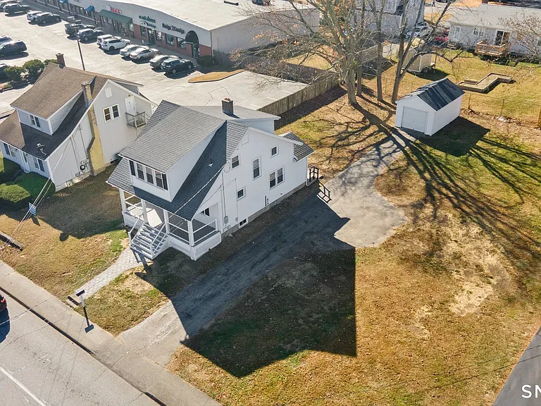 14 Clark Ln — Photo 9