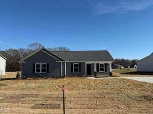 44 Harvest Hills Ln, Dunn, NC 28334