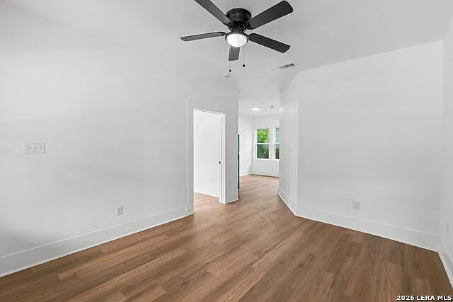 2 bed, 1.0 bath, 1774 sqft, $1,195 — Photo 4