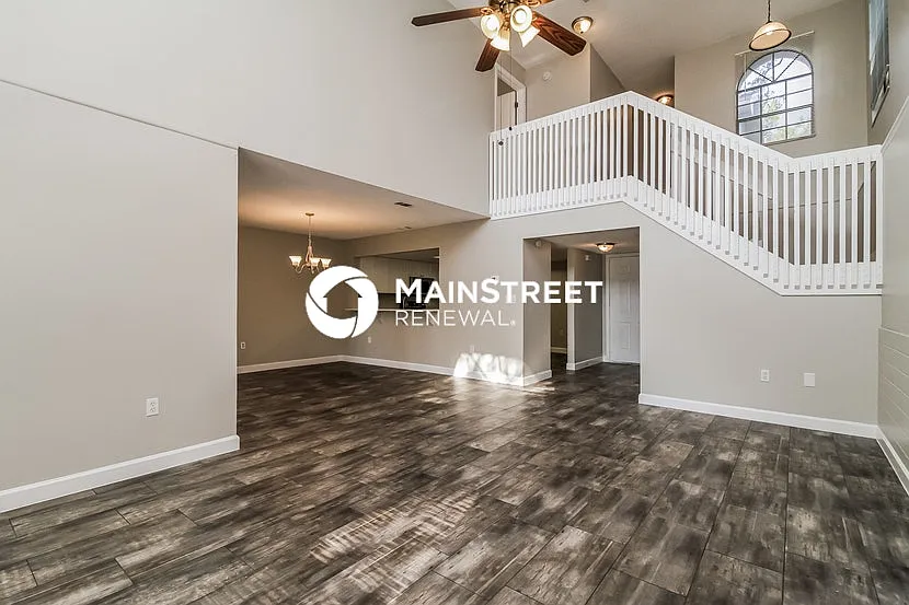 1236 Indian Bluff Dr — Photo 3