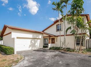 4066 NW 1st Pl, Deerfield Beach, FL 33442