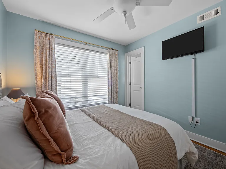 107 W Bogue Blvd #5 — Photo 32