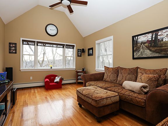 5th image of 6 Ferris Dr