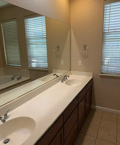 508 Lassen Way — Photo 8