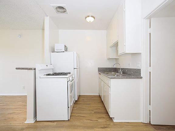 5th image of 12456-12460 Culver Blvd #10