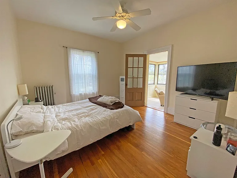 263 Auburndale Ave — Photo 14