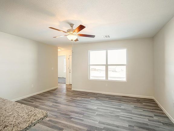 3rd image of 1125 Harbor Dr