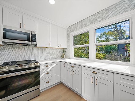 5th image of 6616 Fernwood Dr