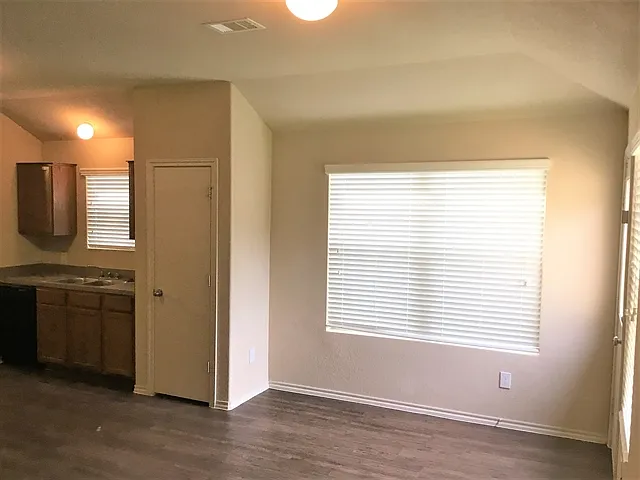 2822 Wisner Cir — Photo 5