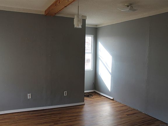 5th image of 80 Bluebird Dr