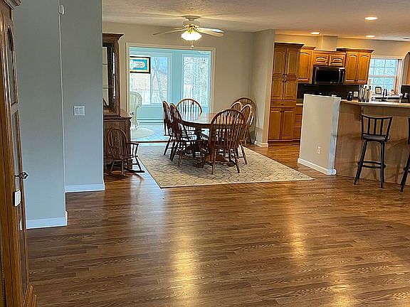 Entryway view