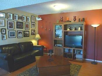 4th image of 11950 NE Glavin Ln