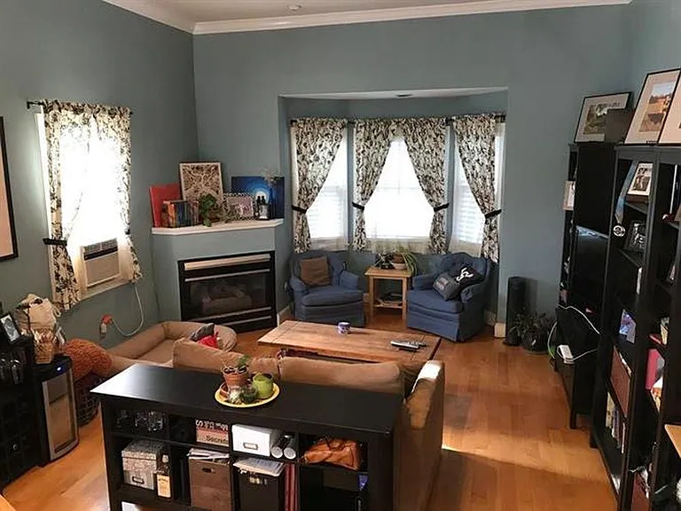 21 Chestnut St #2 — Photo 2