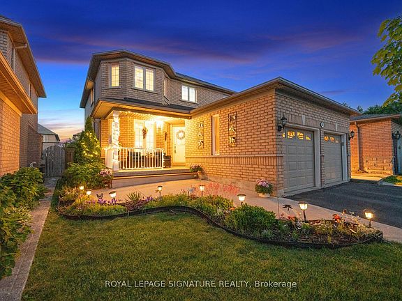 3rd image of 23 Mount McKinley Ln