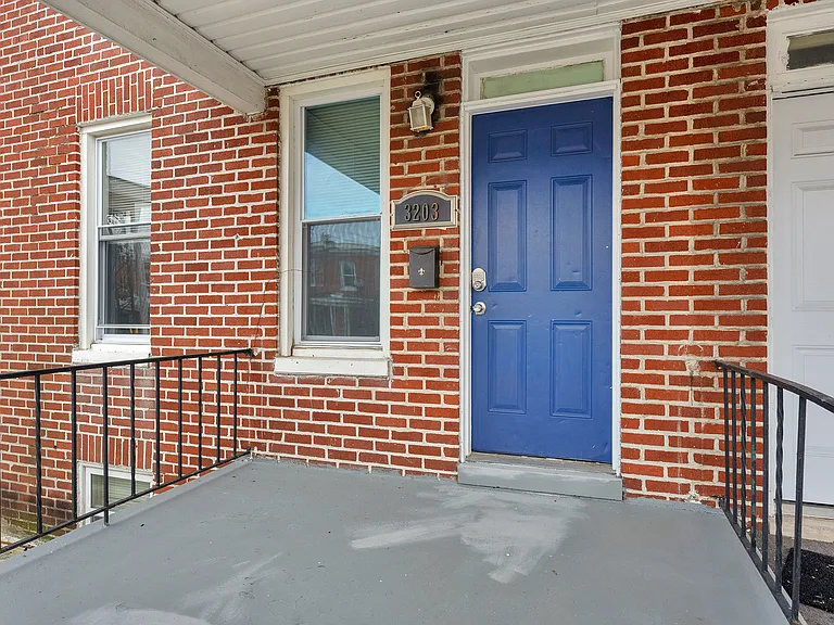 3203 Elmley Ave — Photo 2