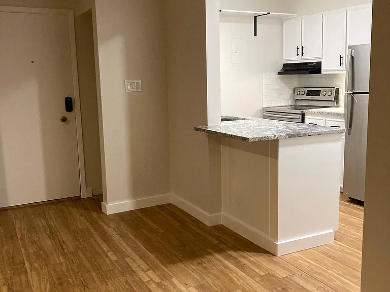 2227 Canyon Blvd #107 — Photo 4