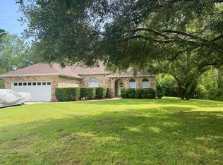 2360 Crescent Rd, Navarre, FL 32566