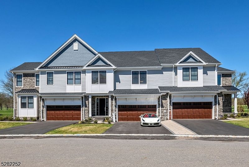 1st image of 157 Woodmont Cir