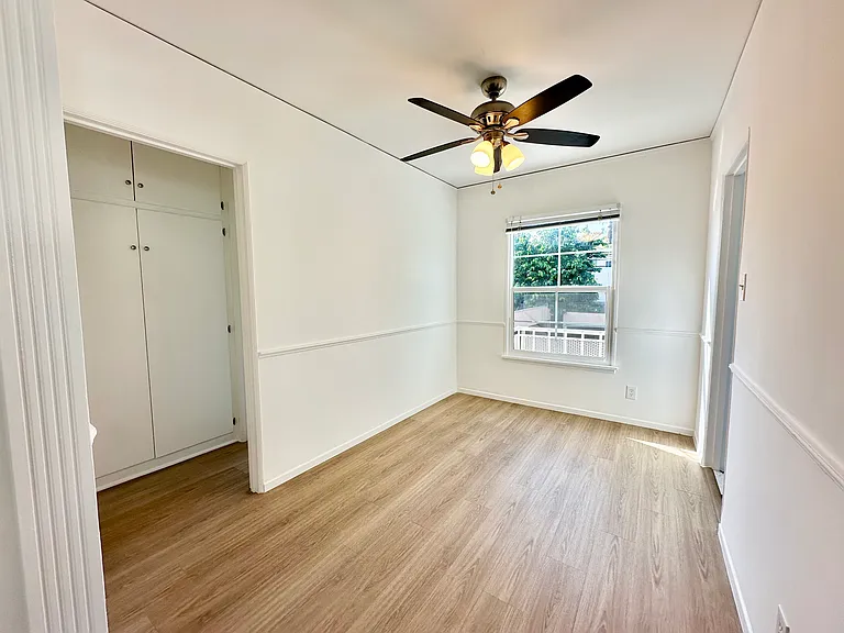1325 N Fairfax Ave #10 — Photo 12