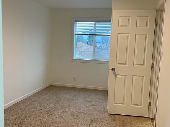 5th image of 3680 Logan Ave #D