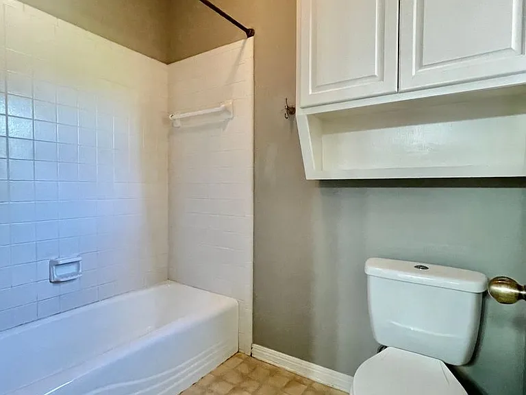 300 Quarry Spring Dr — Photo 19
