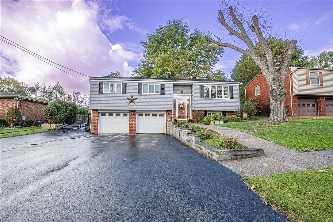 76 Emerson St photo 1