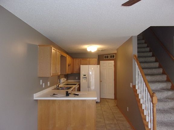 4th image of 1757 Riverwood Dr