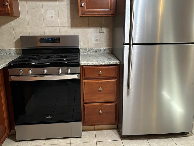 110 Marion St #1 — Photo 3