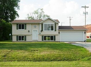 210 W Prairie St, Lyons, IN 47443