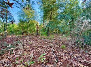 6 E Tiger Lily Ln, Defuniak Springs, FL 32433